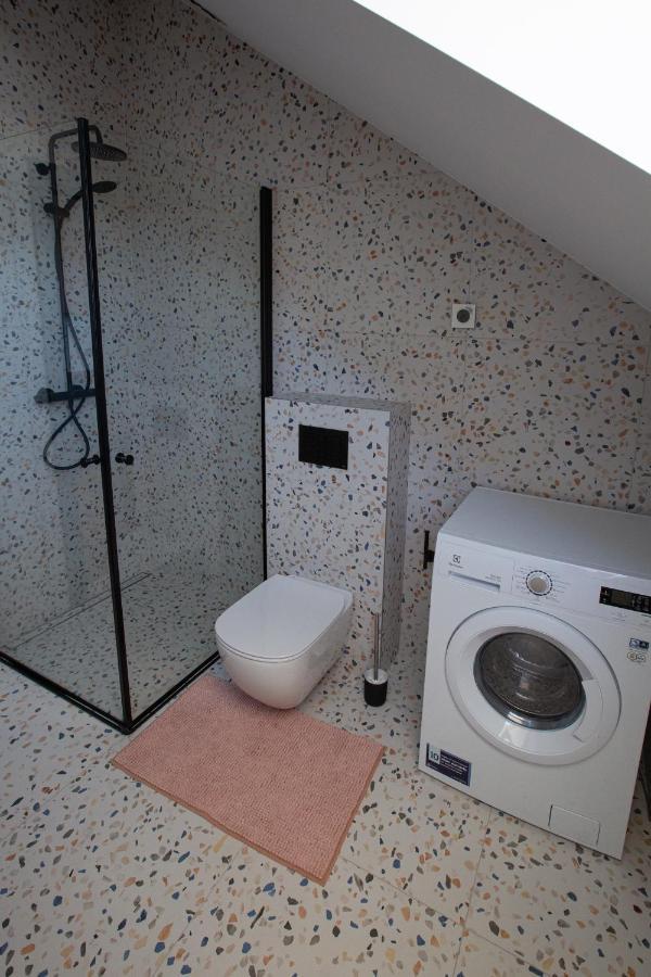 M8 Stylish One-Bedroom Apartment Kaunas Dış mekan fotoğraf